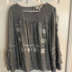 Ruffled Sleeve Top